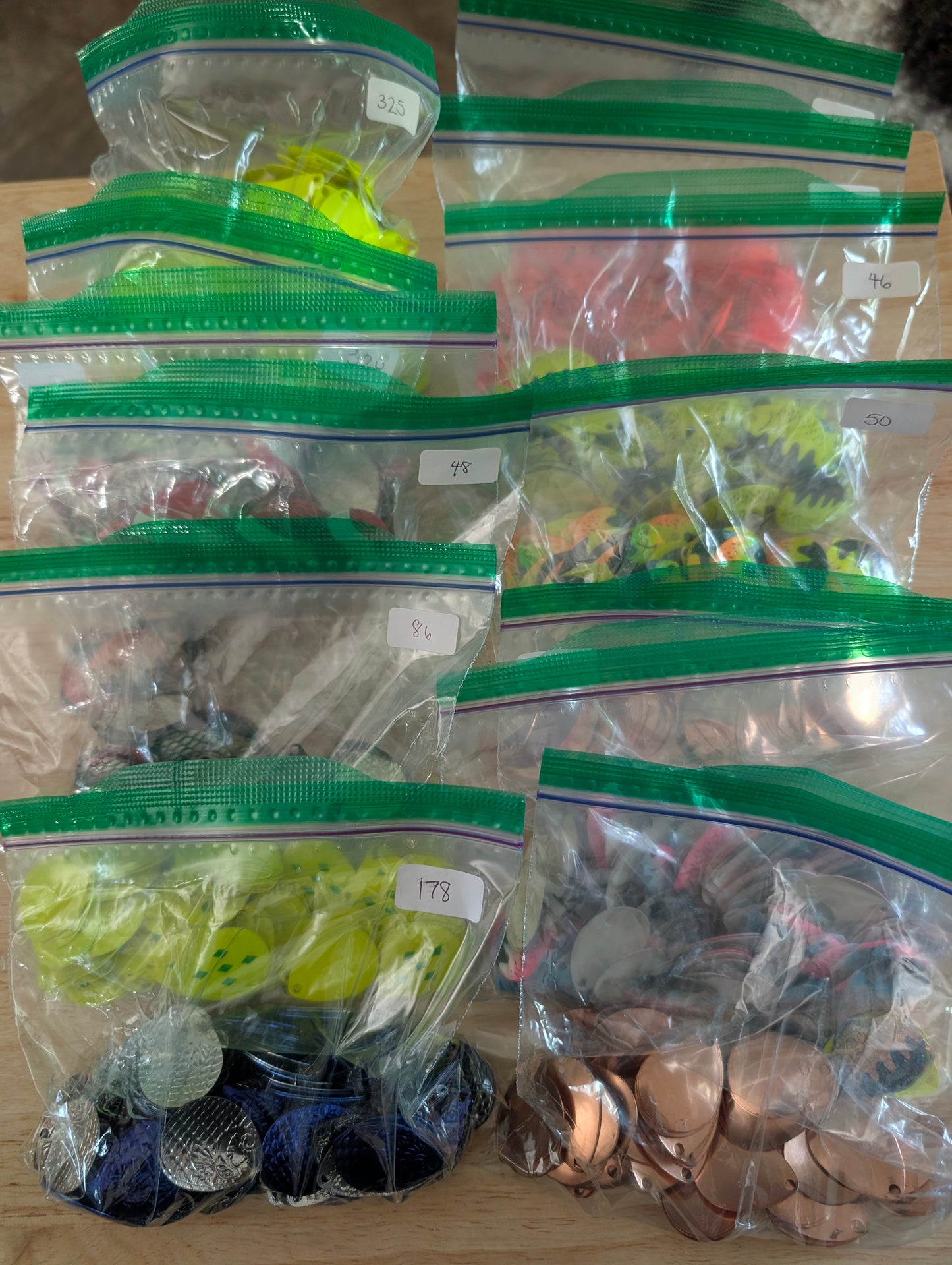Bulk lot of spinner blades